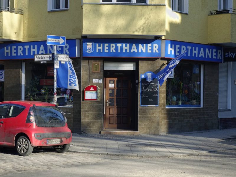 Kay Bernstein: Hertha-Kneipe in tiefer Trauer – „Große Lücke hinterlassen“