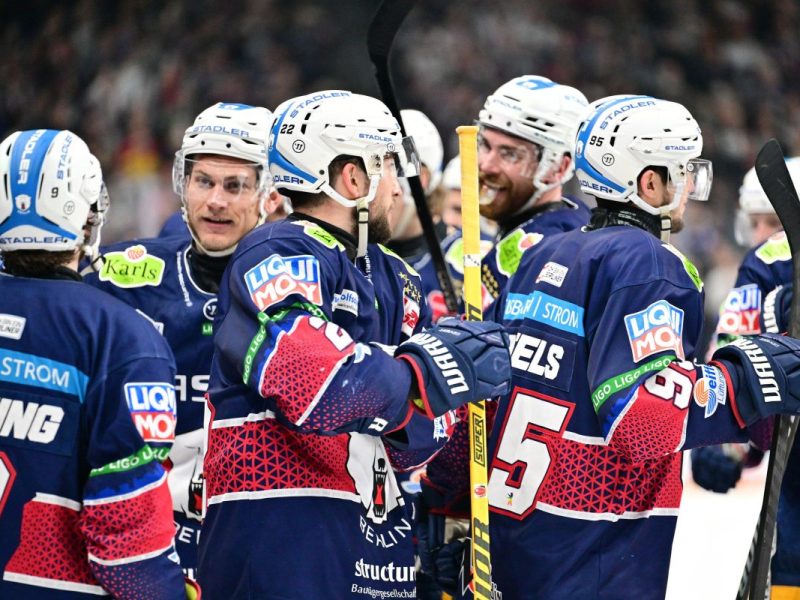 Eisbären Berlin holen die Meisterschaft – du ahnst nicht, was die Mannschaft in der Kabine bunkerte